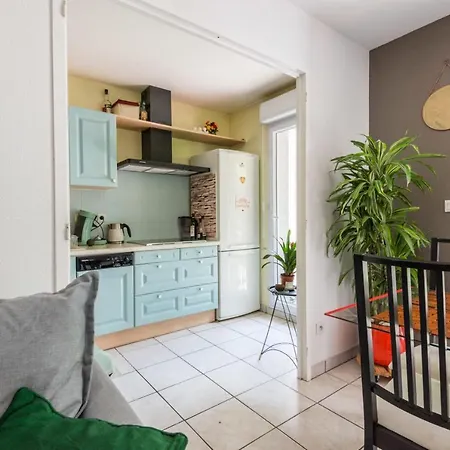 With Parking And Small Garden Apartamento Bordéus